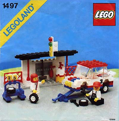 1497 Pitstop and Crew (Certified) LEGO Town