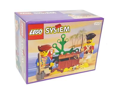 6237 Pirates Plunder (Retired) LEGO Pirates