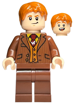 Fred Weasley - Reddish Brown Suit, Dark Red Tie, Grin / Smiling Head (hp252)