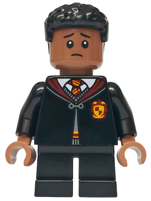 Dean Thomas - Gryffindor Robe Clasped (hp557)