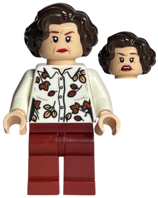 Petunia Dursley - White Blouse, Red Lips (hp217)