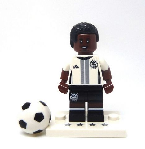 Jerome Boateng - DFB Series Collectible Minifigure (coldfb-3)
