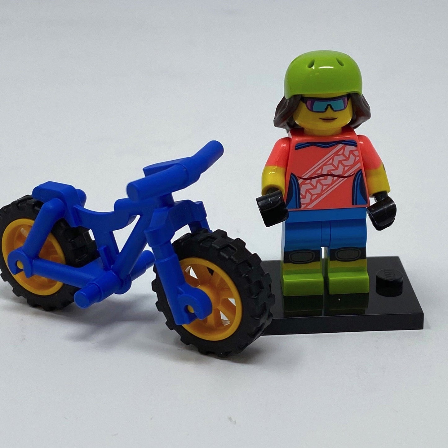 S19 Mountain Biker - Series 19 Minifigure (col357)