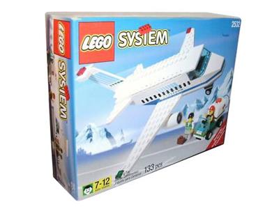 2532 Aircraft and Ground Crew (Retired) LEGO Town