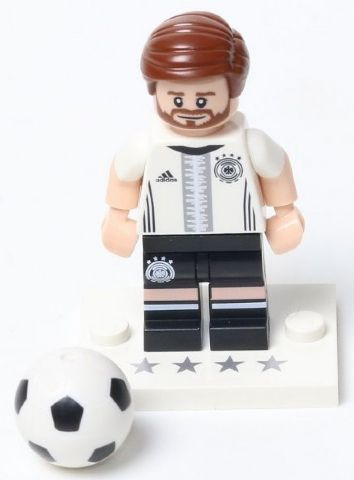 Shkodran Mustafi - DFB Series Collectible Minifigure (coldfb-6)