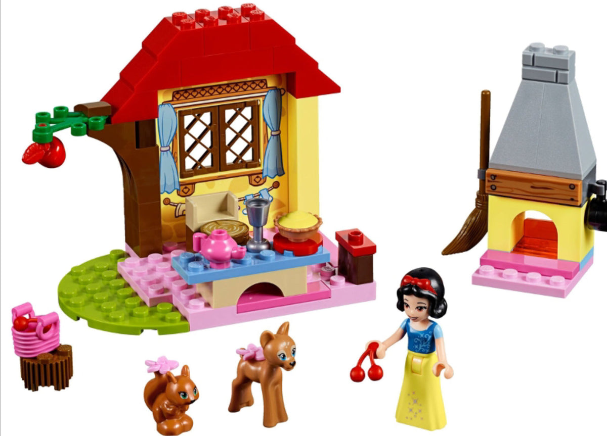 10738 Snow White's Forest Cottage (Retired) LEGO Disney