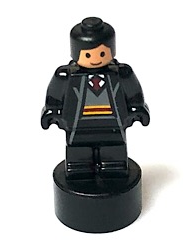 Gryffindor Student Statuette / Trophy #3, Black Hair (90398pb029)