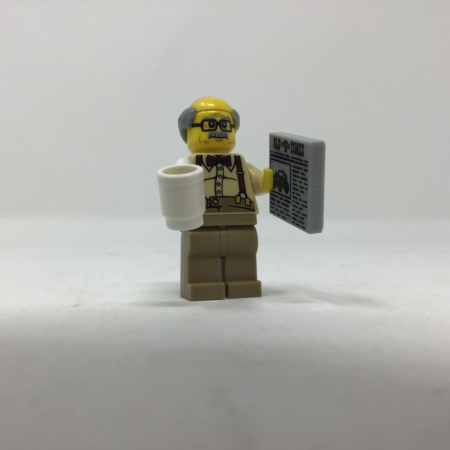 S10 Grandpa - Series 10 Minifigure (col152)