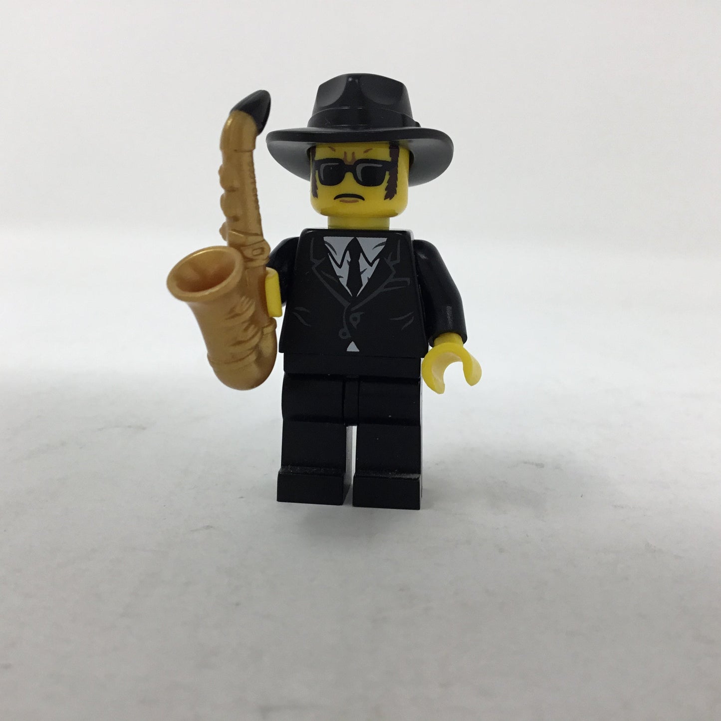 S11 Saxophone Player - Series 11 Minifigure (col174)