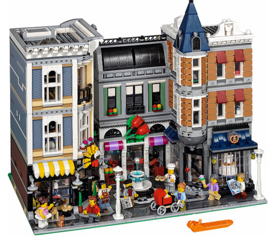 10225 Assembly Square (Retired) LEGO Creator Expert