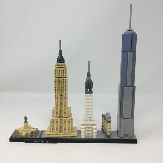 21028-1 New York (Used) LEGO Architecture