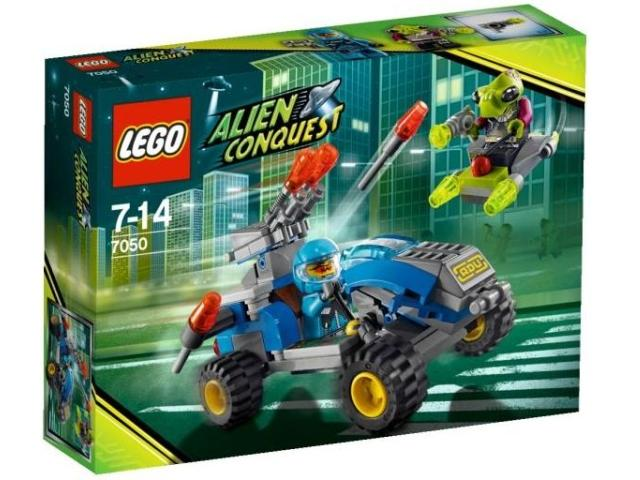 7050 Alien Defender (Retired) LEGO Space