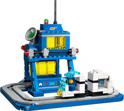 40786 Micro Command Centre (Used) LEGO Ideas