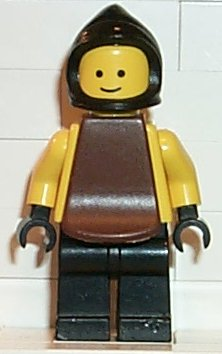 Blacksmith - Black Legs and Hips, Yellow Torso and Arms, Black Hands, Black Cowl, Brown Plastic Cape (cas089)