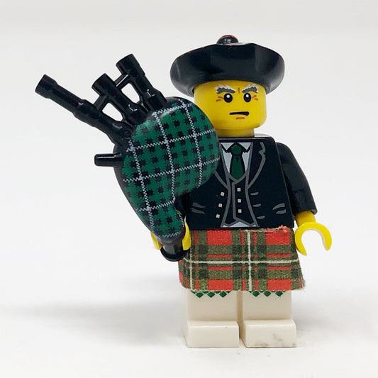 S7 Bagpiper - Series 7 Minifigure (col102)