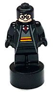 Harry Potter Statuette / Trophy - Gryffindor Robe (90398pb016)