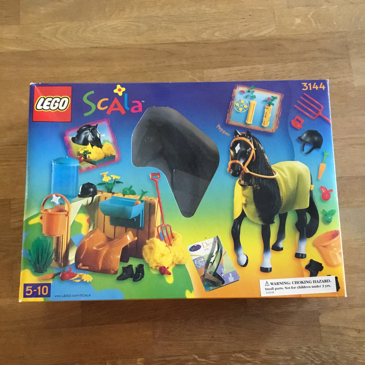 3144 Horse Stable (Retired) LEGO Scala
