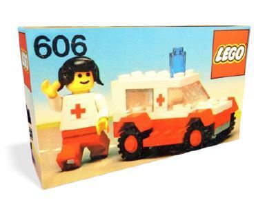 606 Ambulance (Retired) LEGO Town