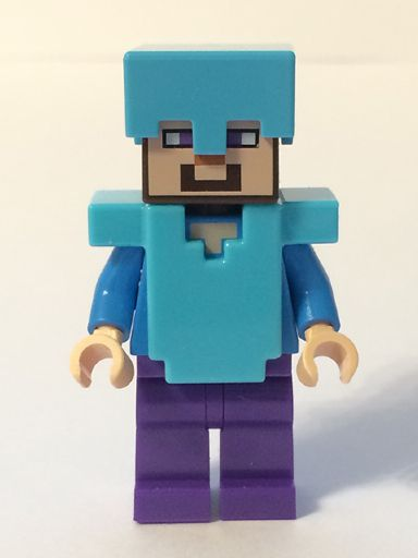 Steve (Light Nougat) - Dark Purple Legs, Medium Azure Helmet and Armor (min020)