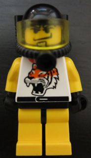 Race - Driver, Yellow Tiger, Underwater Helmet (rac008)
