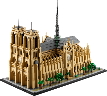 21061 Notre-Dame de Paris