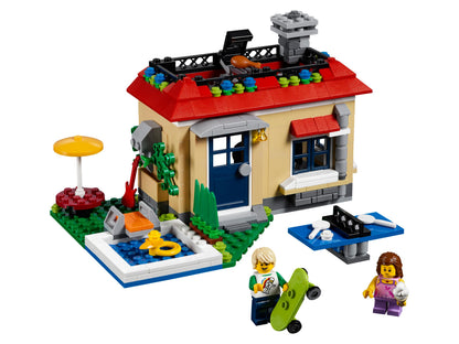 31067 Modular Poolside Holiday (Used) LEGO Creator