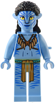 Neytiri - Dark Orange Straps and Medium Nougat Feather Necklace, Closed Mouth Smile (avt024)