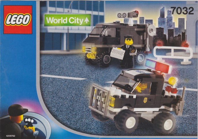 7032 Police 4WD and Undercover Van (Used) LEGO World City