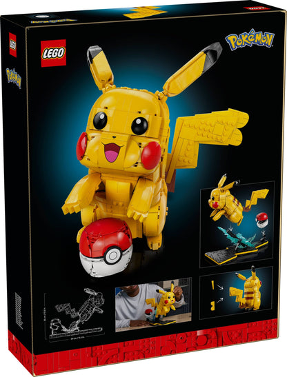72152 Pikachu and Poke Ball