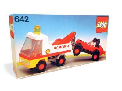 642 Tow Truck and Car (Retired) LEGO Town