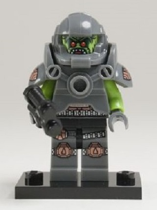 Alien Avenger - Series 9 Collectible Minifigure (col09-11)