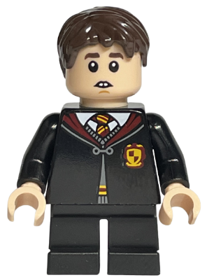 Neville Longbottom - Gryffindor Robe Clasped, Black Short Legs (hp299)