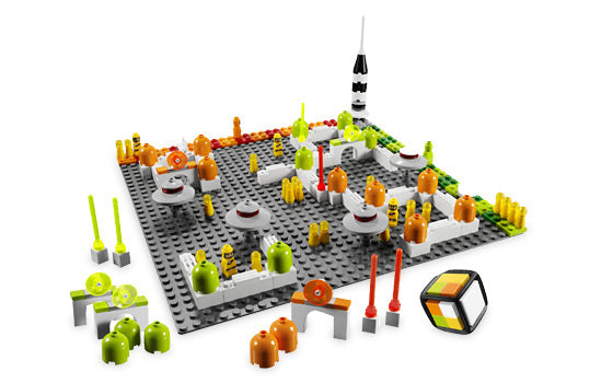 3842 Lunar Command (Retired) LEGO Games