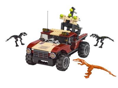 7475 Fire Hammer vs. Mutant Lizards (Certified) LEGO Dino Attack