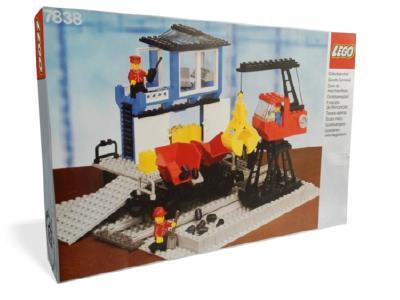 7838 Freight Loading Depot (Retired) LEGO Trains