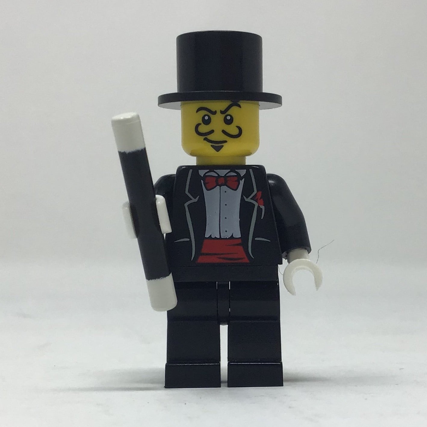 S1 Magician - Series 1 Minifigure (col009)