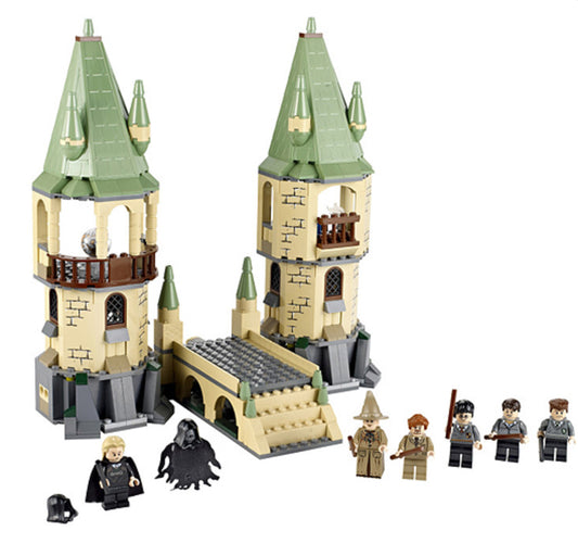 4867 Hogwarts (Retired) LEGO Harry Potter