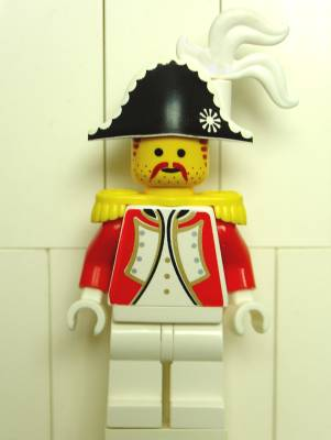 Imperial Guard - Admiral with White Plume Triple (pi074)