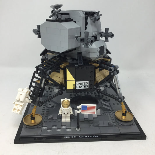 10266-1 NASA Apollo 11 Lunar Lander (Used) LEGO Creator